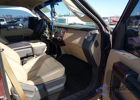 2012 Ford F-250 Xlt z USA, uszkodzony, nr VIN 1FT7W2BT6CEB96100